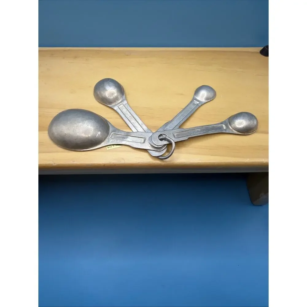 Set Of 4 Aluminum Measuring Spoons - 1 Tbsp- 1 Tsp - 1/2 Tsp - 1/4 Tsp On A Ring